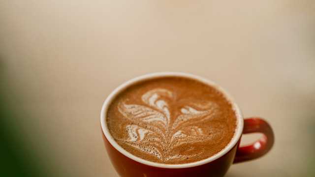 Káva s latte art
